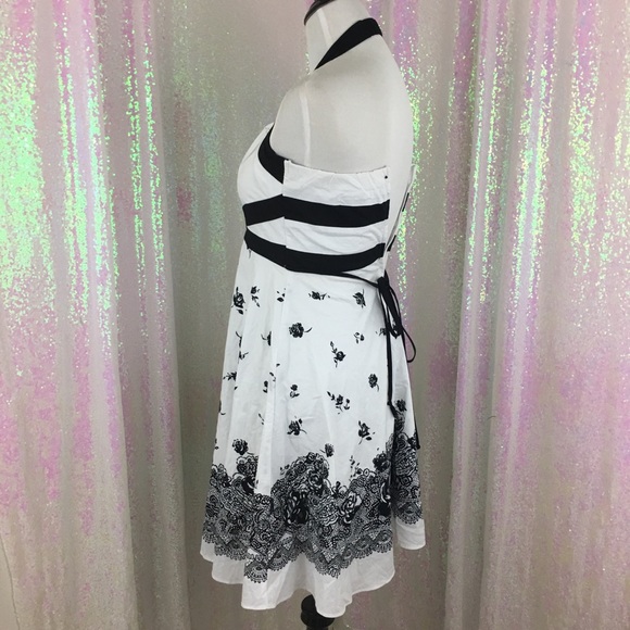 Fair pre-loved condition white/ black cotton dress - Picture 2 of 5